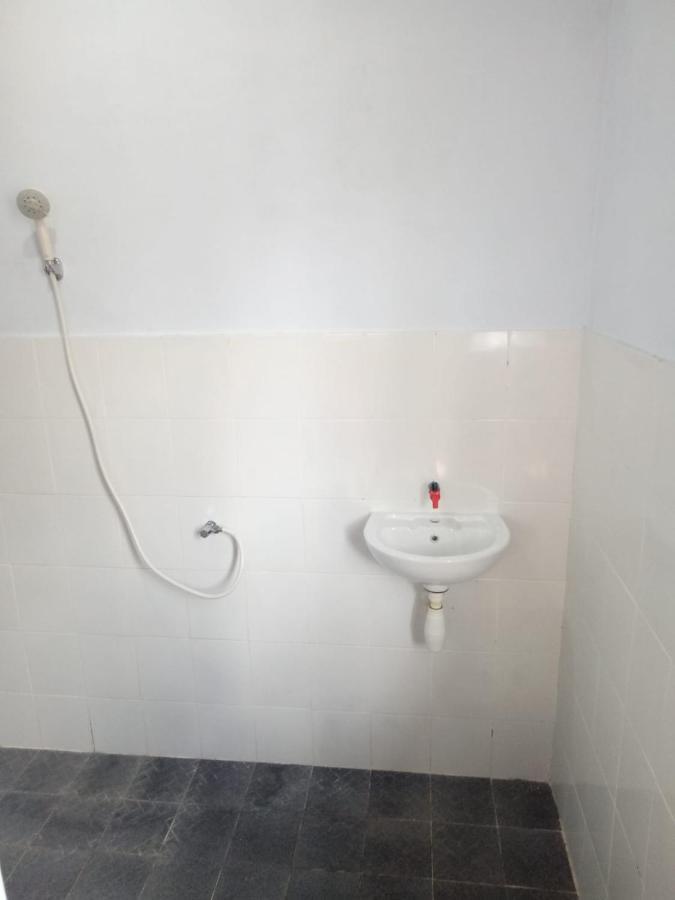 Novita Homestay Bunaken Exterior photo