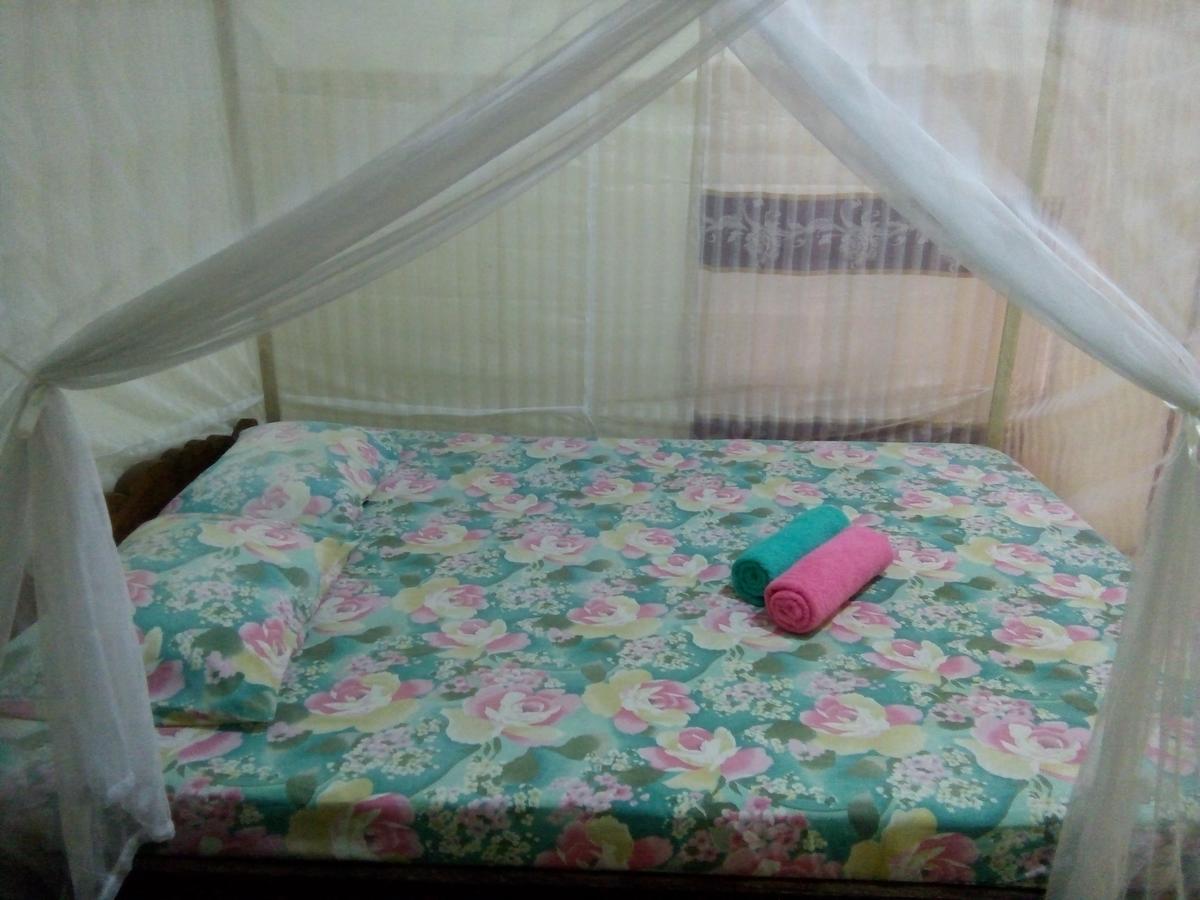 Novita Homestay Bunaken Exterior photo