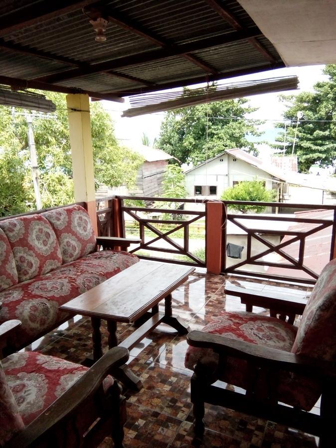 Novita Homestay Bunaken Exterior photo