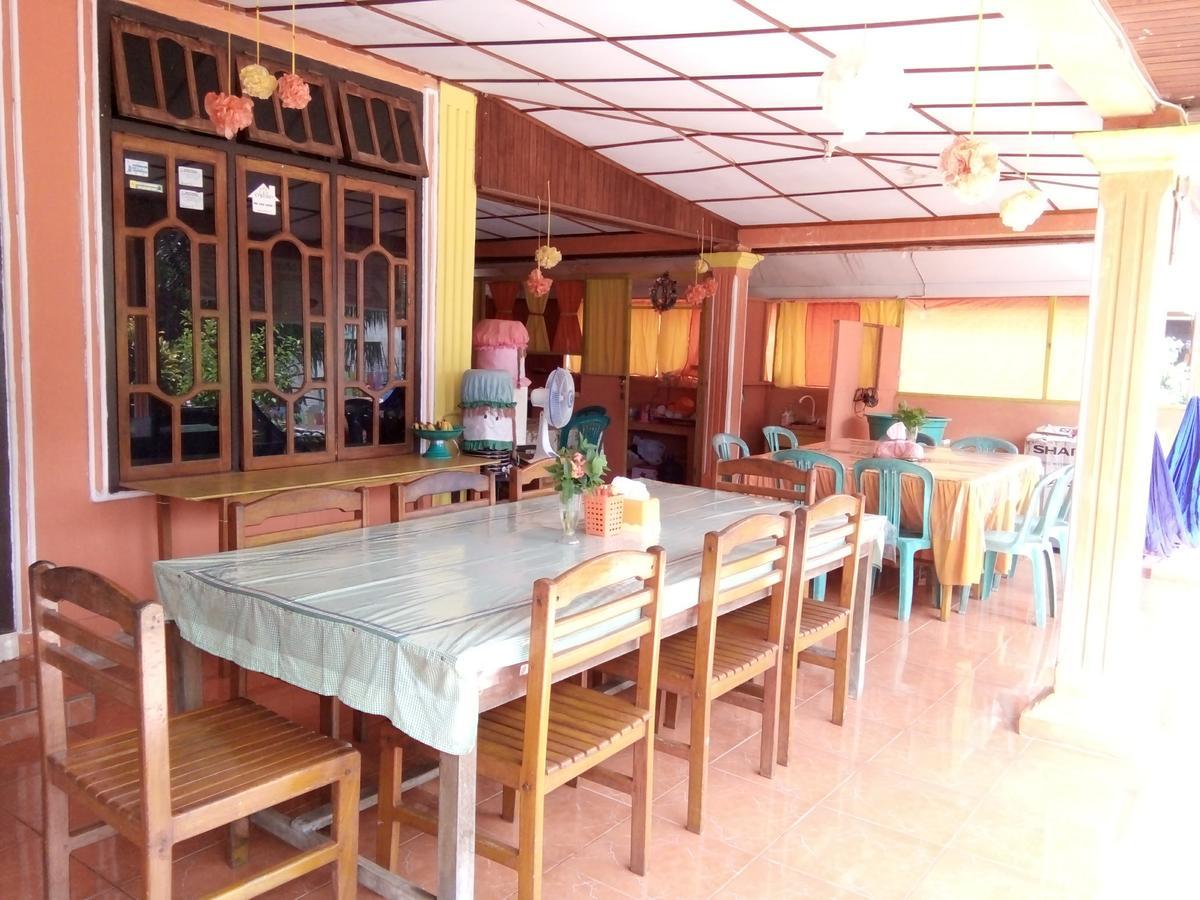Novita Homestay Bunaken Exterior photo