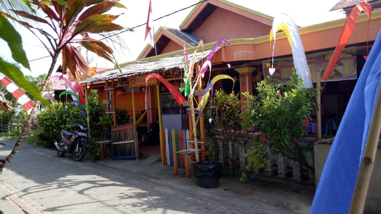 Novita Homestay Bunaken Exterior photo